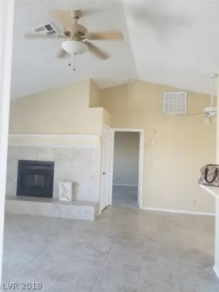 Photo #3: 2145766 Listing