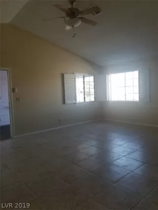 Photo #5: 2145766 Listing