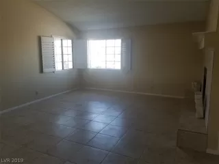 Photo #6: 2145766 Listing