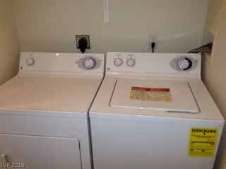 Photo #6: 2145802 Listing 