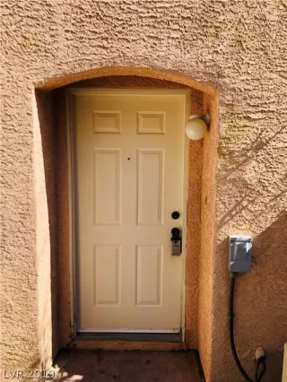 Photo #3: 2145806 Listing 