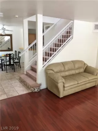 Photo #6: 2145806 Listing 