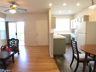 Photo #5: 2145833 Listing