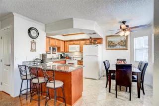 Photo #1: 2145836 Listing