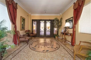 Photo #4: 2145859 Listing