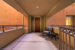 Photo #5: 2145859 Listing