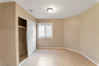 Photo #6: 2145872 Listing