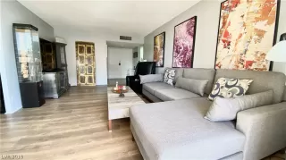 Photo #3: 2145986 Listing 