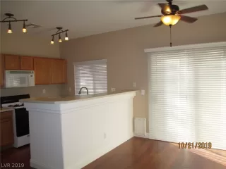 Photo #4: 2146036 Listing