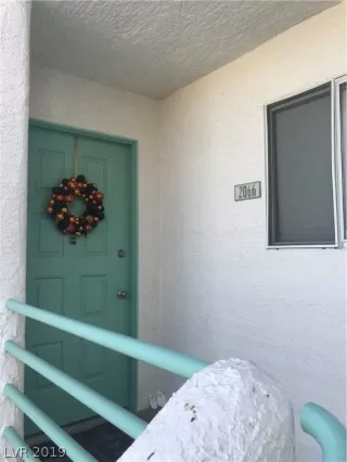 Photo #2: 2146077 Listing 