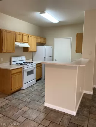 Photo #2: 2146085 Listing 