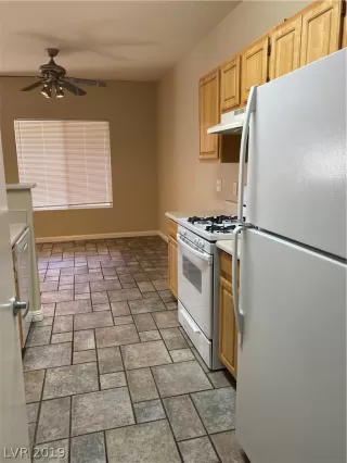 Photo #4: 2146085 Listing 