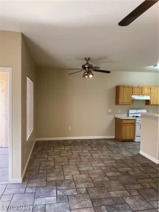 Photo #5: 2146085 Listing 