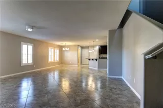 Photo #3: 2146092 Listing 