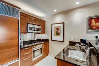 Photo #3: 2146129 Listing 