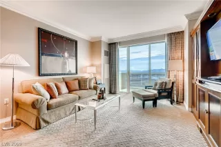 Photo #6: 2146129 Listing 