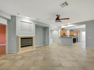 Photo #5: 2146145 Listing 