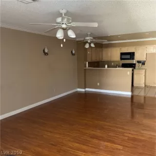 Photo #2: 2146149 Listing 