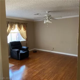 Photo #4: 2146149 Listing 
