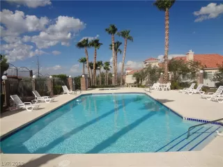 Photo #3: 2146186 Listing 