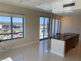 Photo #2: 2146254 Listing 