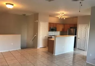 Photo #2: 2146260 Listing