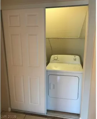 Photo #4: 2146260 Listing