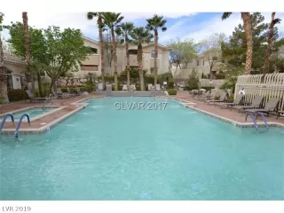 Photo #3: 2146296 Listing