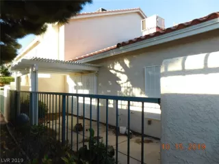 Photo #5: 2146318 Listing
