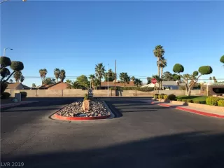 Photo #3: 2146341 Listing 