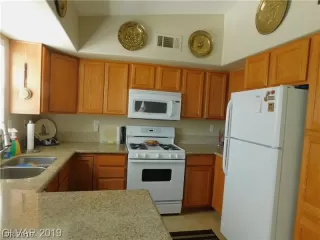 Photo #3: 2146355 Listing