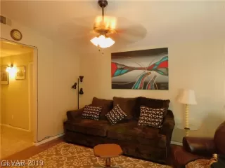 Photo #4: 2146355 Listing