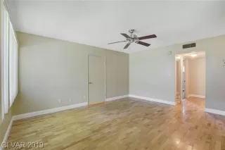 Photo #2: 2146371 Listing