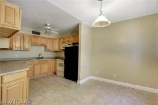 Photo #6: 2146371 Listing