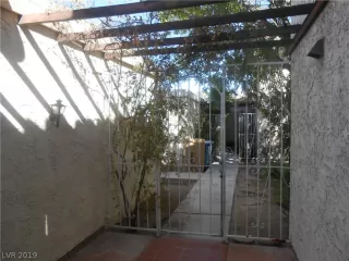 Photo #2: 2146409 Listing