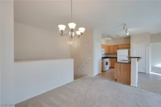 Photo #3: 2146467 Listing 