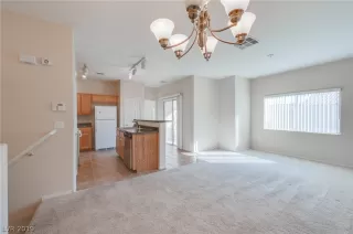 Photo #4: 2146467 Listing 