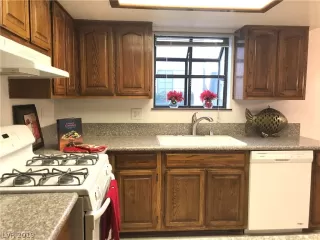 Photo #1: 2146470 Listing 