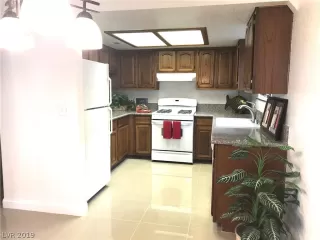 Photo #3: 2146470 Listing 