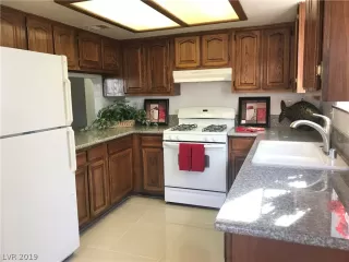 Photo #5: 2146470 Listing 