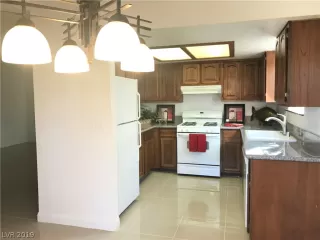 Photo #6: 2146470 Listing 