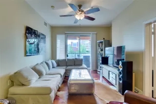 Photo #5: 2146528 Listing 