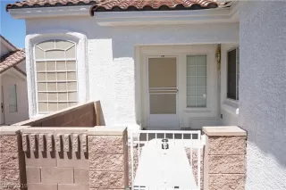 Photo #3: 2146536 Listing 
