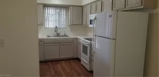 Photo #3: 2146542 Listing