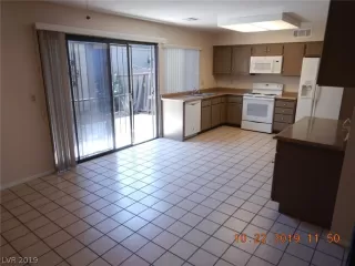 Photo #6: 2146587 Listing 