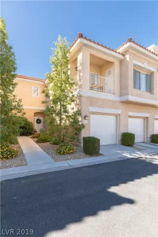 Photo #1: 2146593 Listing