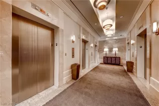 Photo #5: 2146637 Listing