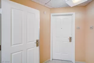 Photo #6: 2146637 Listing