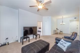 Photo #5: 2146668 Listing