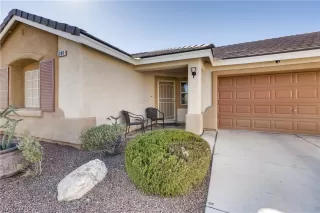 Photo #2: 2146732 Listing